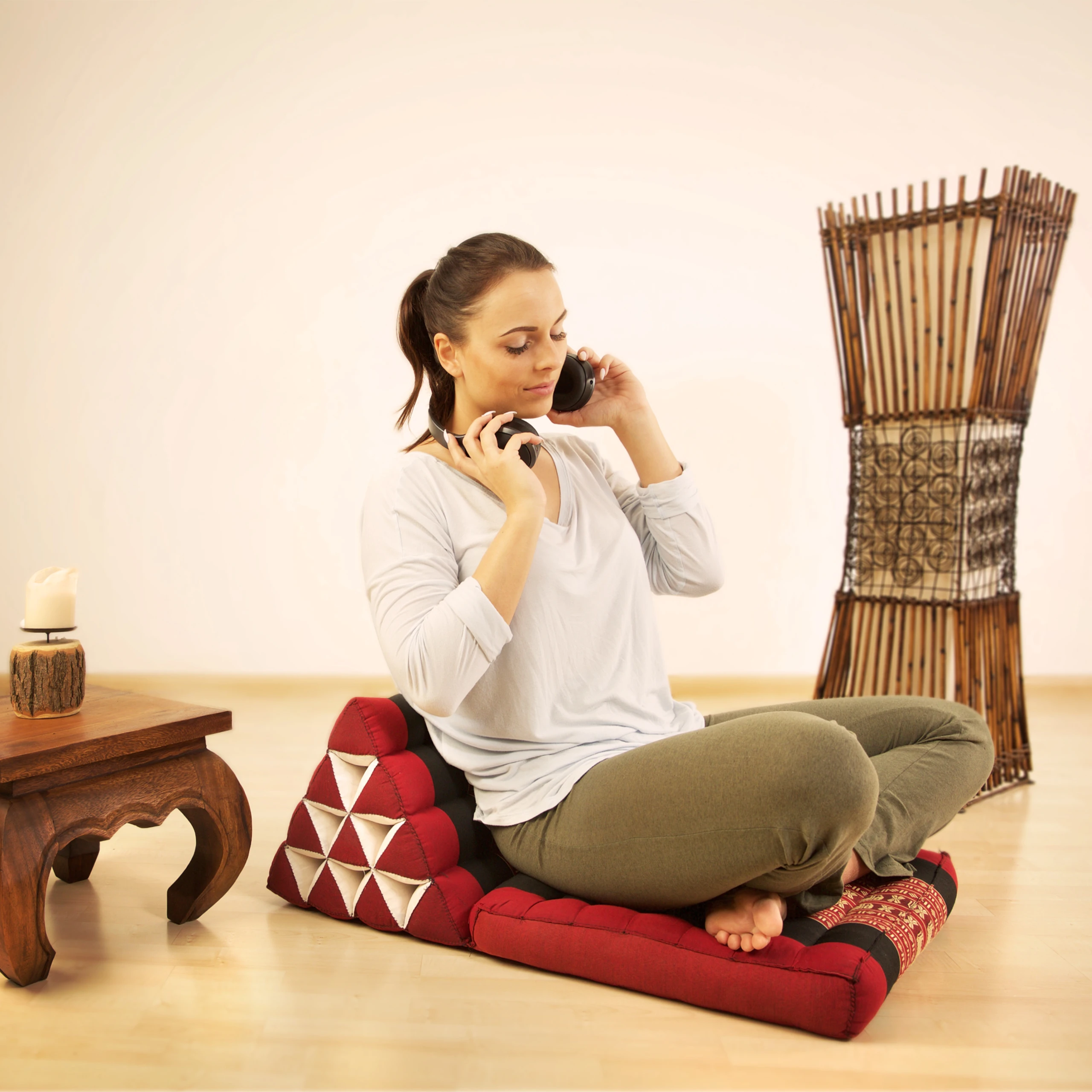 Kapok Thais kussen met 1 vloerdeel