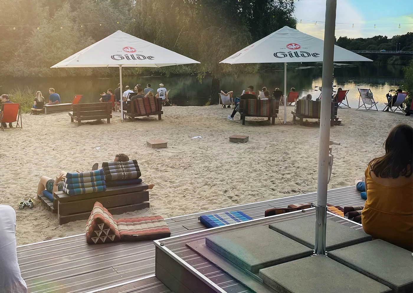 Thaise sfeer voor jouw strandbar: Ontdek onze diverse Thaise kussens