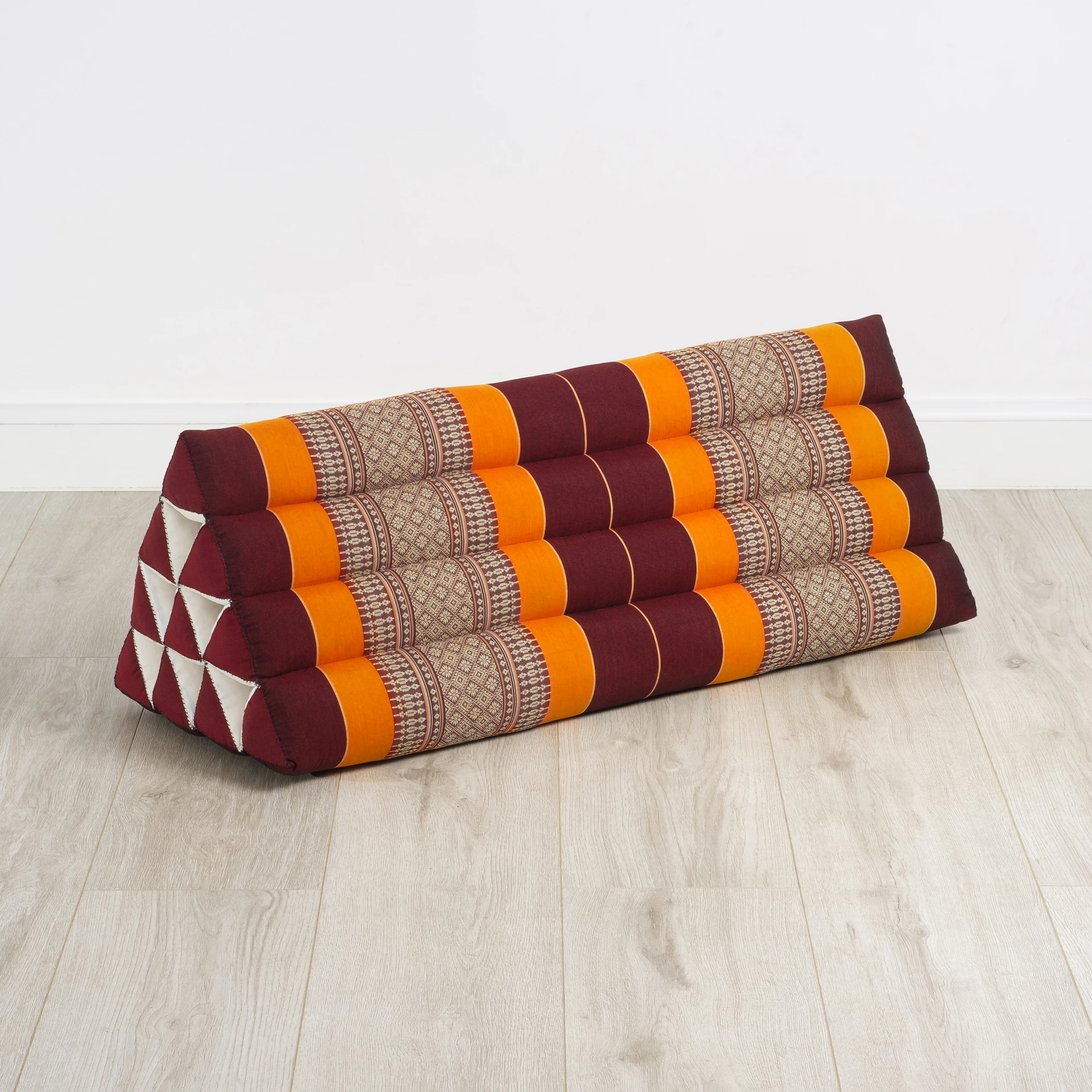 Kapok driehoekig kussen breed